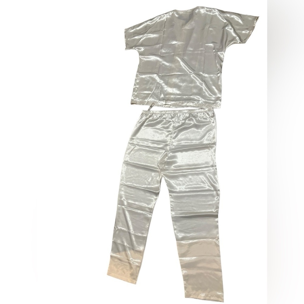 Eaton Vintage Vanity Fair Pajama set night wear size large